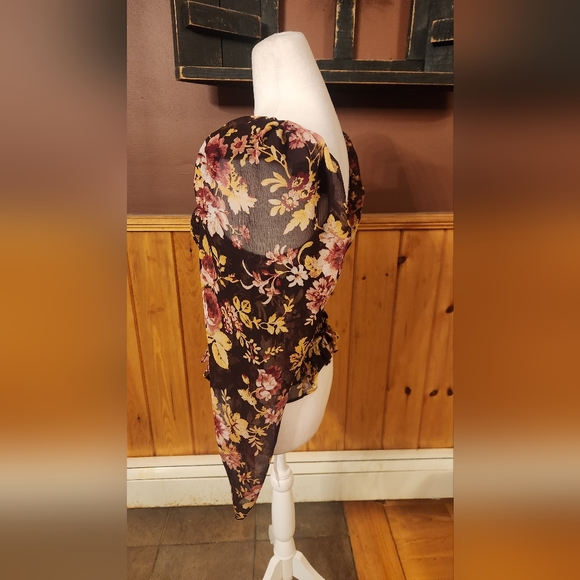 Express Floral Square Neck Smocked Body Top Size Small Brown Pink - Picture 5 of 12